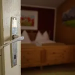 Gjaid-alm 1739m Am Dachstein-only Accessible By Cable Car 3*