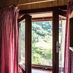 Gjaid-alm 1739m Am Dachstein-only Accessible By Cable Car Hotel 3*
