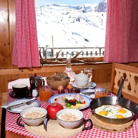 Gjaid-alm 1739m Am Dachstein-only Accessible By Cable Car 3* אוברטראון