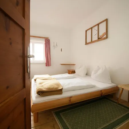 Gjaid-alm 1739m Am Dachstein-only Accessible By Cable Car אוברטראון