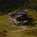 Gjaid-alm 1739m Am Dachstein-only Accessible By Cable Car Ξενοδοχείο